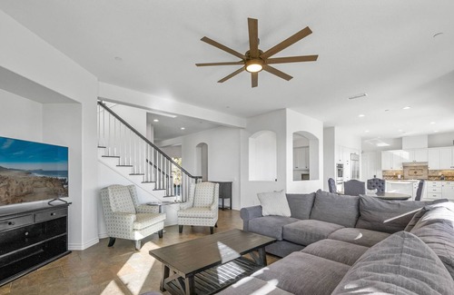 Bonsall House | Forever View Villa - 4660 sf Hilltop Hideaway, Views to the Ocean, Gated Privacy