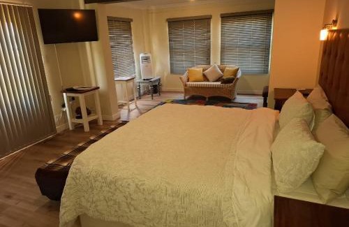 Kareeberg Resort | Fork and farm guest houses