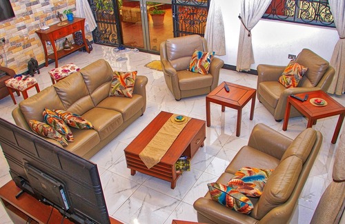 Fort Portal House | Fort Heights Homestay
