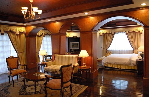 Laoag Resort | Fort Ilocandia Resort Hotel