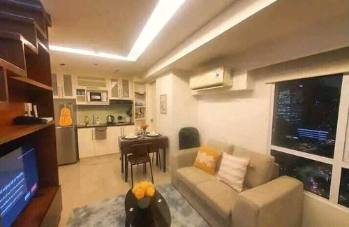Bonifacio Global City Apartment | Fort Victoria