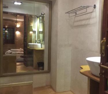 Amar Sagar Pol Hotel | Fort Villa