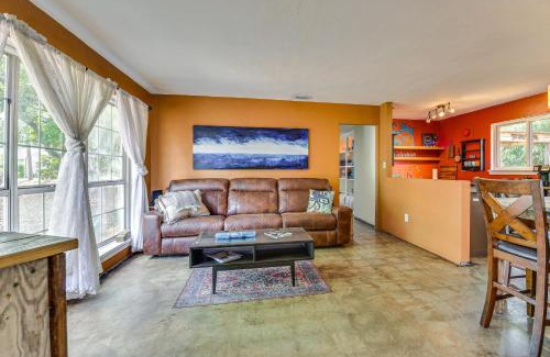 Fort Walton Beach House | Fort Walton Beach Home about 2 Mi to Okaloosa Island!