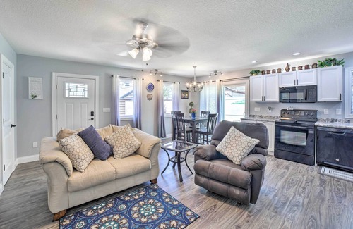 Fort Wayne Condo | Fort Wayne Getaway - Family + Pet Friendly!
