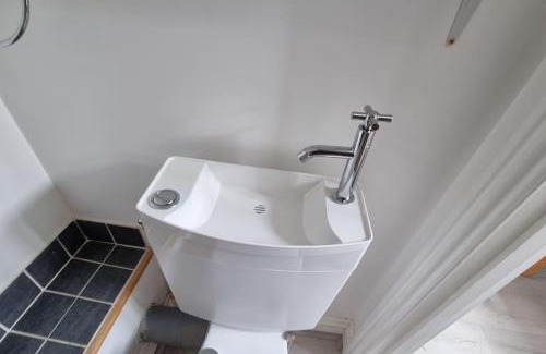 Gosport House | Forton , 3 bed slp 8 Dog-friendly Gosport town house