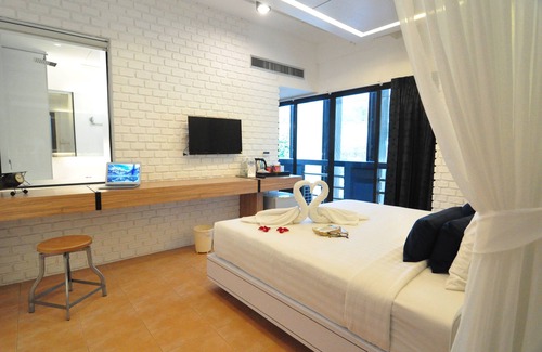 Nanai Road Hotel | Forty Winks Phuket