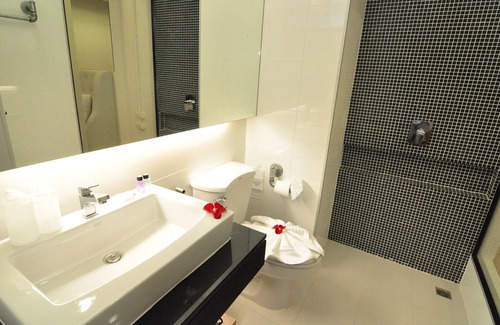 Nanai Road Hotel | Forty Winks Phuket