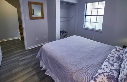 Cedar Bluff House | Fountain Brook Townhouse