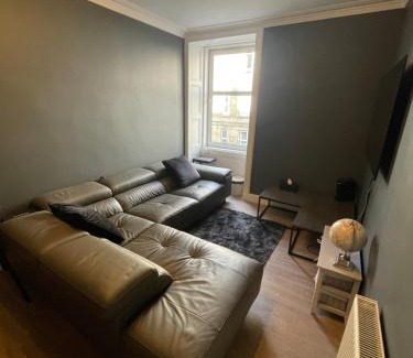 Merchiston House | Fountain park get away
