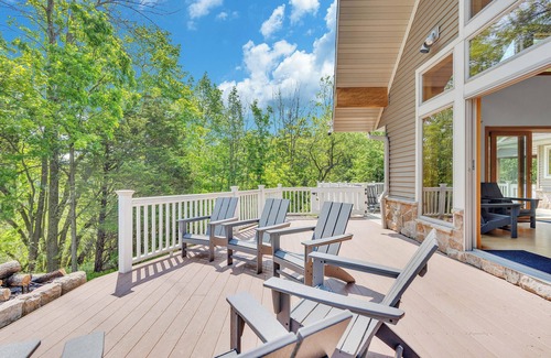 Elkhart Lake House | Fountainhead Sanctuary in Elkhart Lake/RA: Spacious 4-bdrm house, amazing