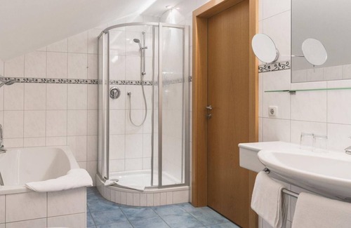 Unterberg House | Four-bed room "Almrose" - Hotel Gratz Großarl