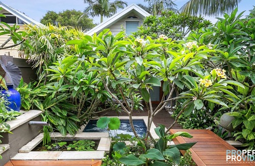 Manly House | Four Bed Tropical Oasis with Spa in Manly!