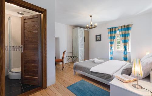 Kringa House | Four-Bedroom Holiday Home In Kringa