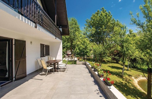 Municipality of Plaski House | Four-Bedroom Holiday Home in Plaski