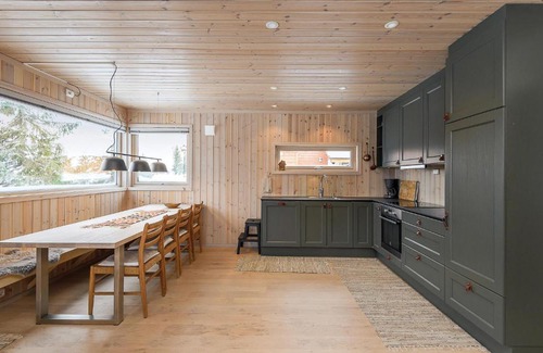 Ringsaker House | Four-Bedroom Holiday Home in Sjusjoen