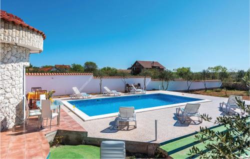 Cista Velika House | Four-Bedroom Holiday Home In Cista Velika