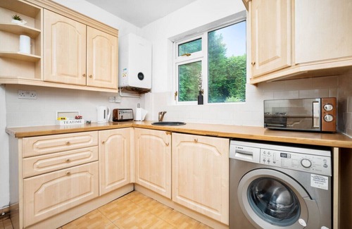 Northfield House | Four Bedroom House - Garage - Garden