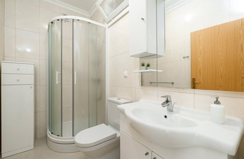 Babina House | Four Bedroom House with terrace