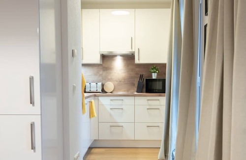 Lurup Apartment | Four Bedroom in Urban Location