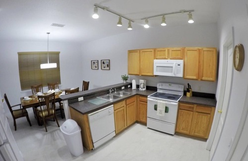 Davenport House | Four Bedroom Pool Home - 1008 RR - Vusa