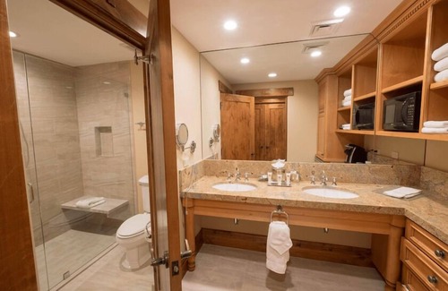 Deer Valley House | Four Bedroom Suite 4 Apartment Hotel by Redawning