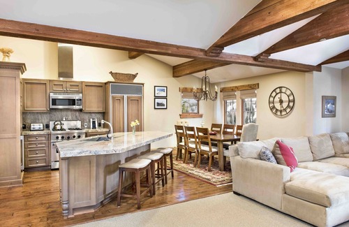 Deer Valley Condo | Four Bedroom Suite (4-Bedroom Apart-Hotel) by RedAwning