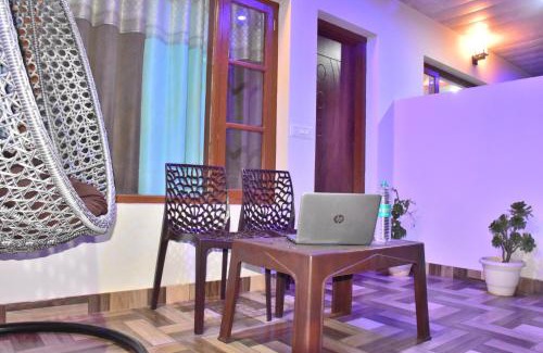 Kasauli Villa | Four Bedroom Villa Kasauli l 3km From Mall Road l By Splendid Hotels