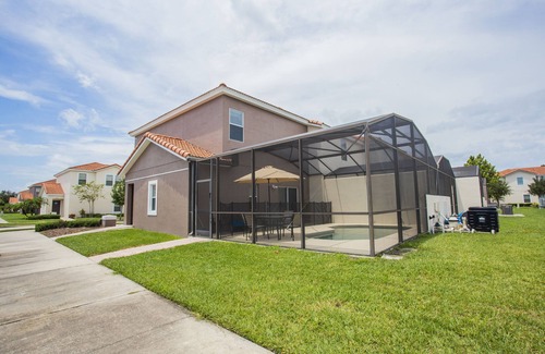 Bellavida House | Four Bedroom w/Screened Pool Close to Disney 4563