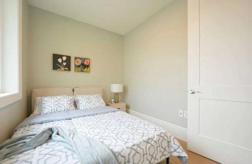 Vancouver South Villa | Four bedrooms New Lovely Duplex House-1628
