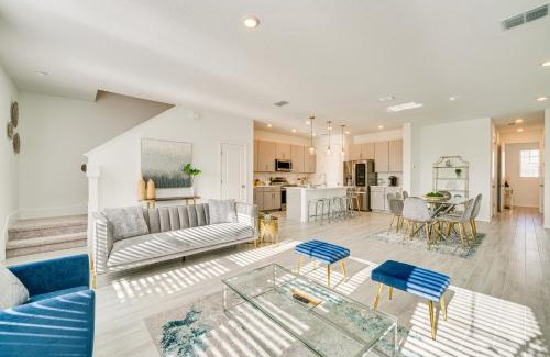 Davenport House | Four Corners Townhome with Pool Access Near Disney!