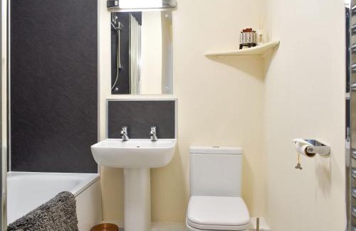 Preston House | Four Dorchester Drive - Uk32042