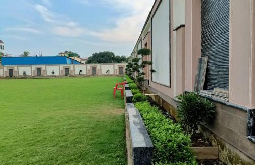 Varanasi Hotel | Four Leaf Hotel - AKOSHA