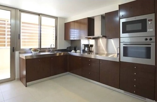 Salgados House | FOUR Pet-friendly 2BR Villas! Full Kitchen, Private Pool, Free Parking!
