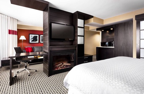 Mississauga Hotel | Four Points by Sheraton Mississauga Meadowvale