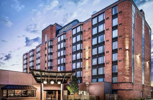 Mississauga Hotel | Four Points by Sheraton Mississauga Meadowvale