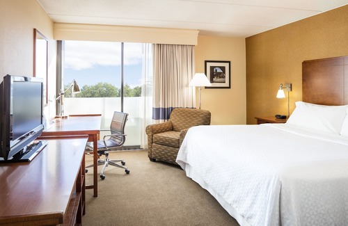 Schiller Park Hotel | Four Points by Sheraton Chicago O'Hare Airport