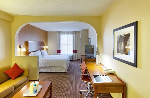 Pineville Hotel | Four Points by Sheraton Charlotte - Pineville
