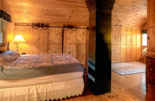 Denmark Cottage | Four Season Cottage On Moose Pond