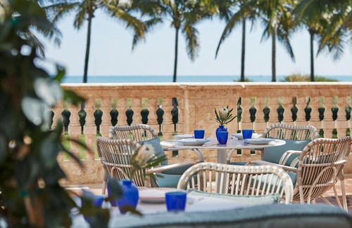 Surfside Hotel | Four Seasons Hotel at The Surf Club