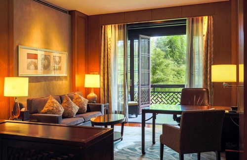 Xihu Hotel | Four Seasons Hotel Hangzhou at West Lake