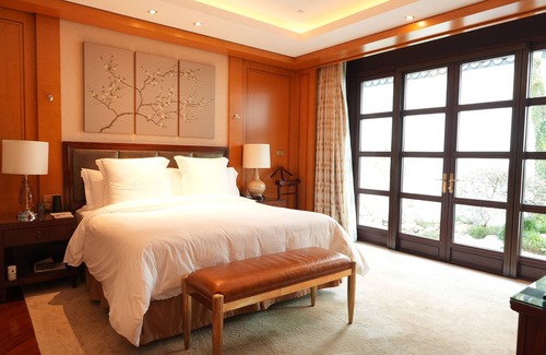 Xihu Hotel | Four Seasons Hotel Hangzhou at West Lake