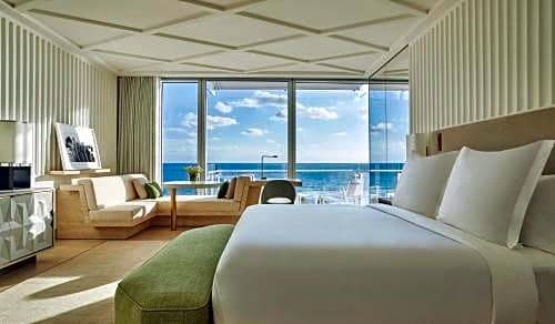 Surfside Hotel | Four Seasons Hotel at The Surf Club