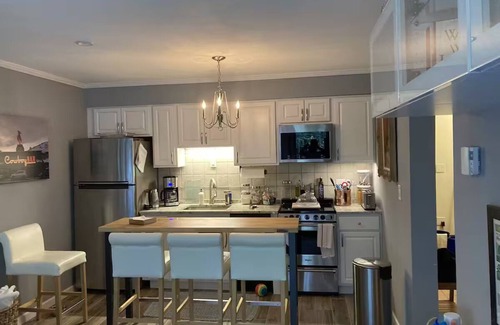 Hunter Condo | Four Seasons Luxury Mountain Retreat next to hiking trails