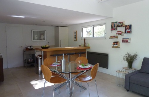 Lorgues Apartment | Four star gite in beautiful settings with private pool. Ideal for a couple