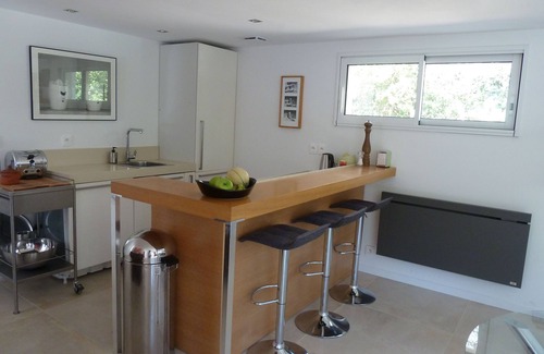 Lorgues Apartment | Four star gite in beautiful settings with private pool. Ideal for a couple