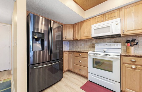 Crescent Beach Condo | Four Winds