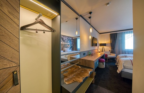 Liefering Hotel | FourSide Hotel Salzburg, Trademark Collection by Wyndham