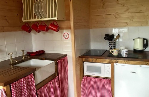 March Bed & Breakfast | Fourwinds Leisure