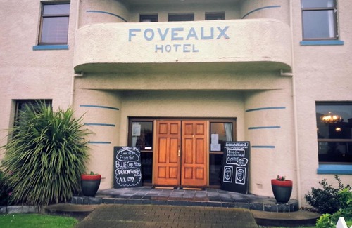 Bluff Hotel | Foveaux Hotel