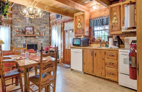 Gatlinburg - Pigeon Forge House | Fox Den